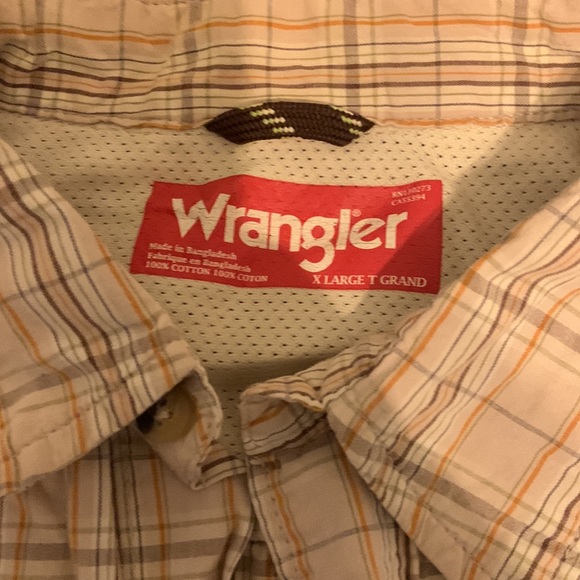 Wrangler Button Down - Picture 2 of 3